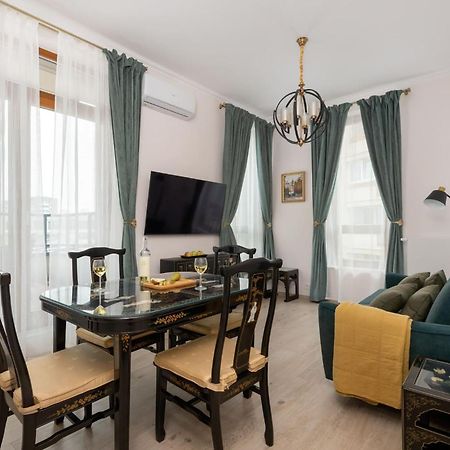 Aleja Solidarnosci 60B II By Noclegi Renters Varšava Exteriér fotografie